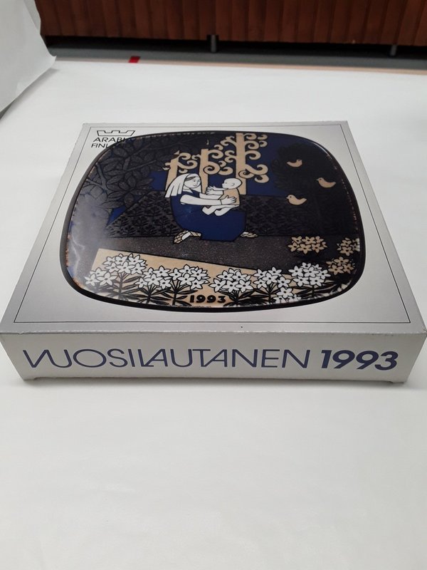 Arabia Kalevala vuosilautanen 1993